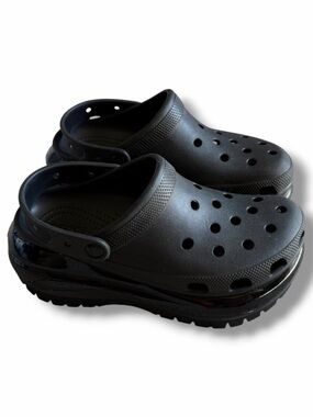 Crocs Black Classic Mega Crush Clog Platform Vented Chunky Comfort Vegan Size 9